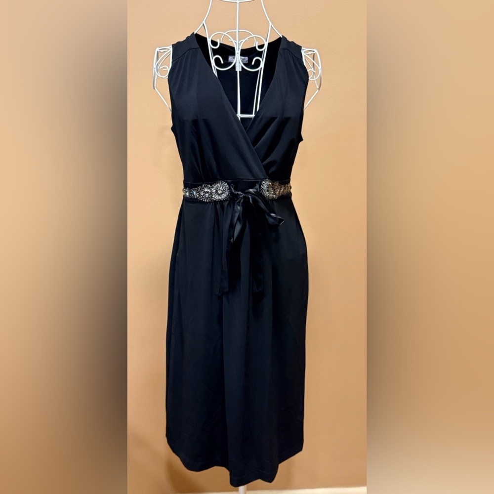 A Pea in the Pod Beaded Empire Waist Faux Wrap Cocktail Dress Maternity S